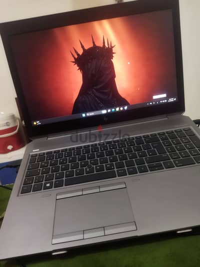لاب توب للبيع خفيف