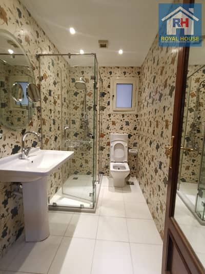 Apartment for Sale in Heliopolis, Super Lux, off Khalifa El Maamoun, behind Heliopolis Club. Immediate delivery in a prime location near all major roa