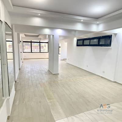 مقر إداري بمدخل خاص - في سان ستيفانو