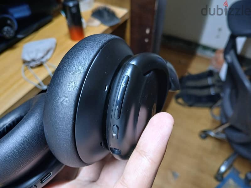 Anker Q30 4