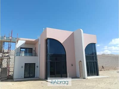 شاليه فندقى فى جون سوديك راس الحكمه تحت ادارة ماريوت استلام فورى sea view