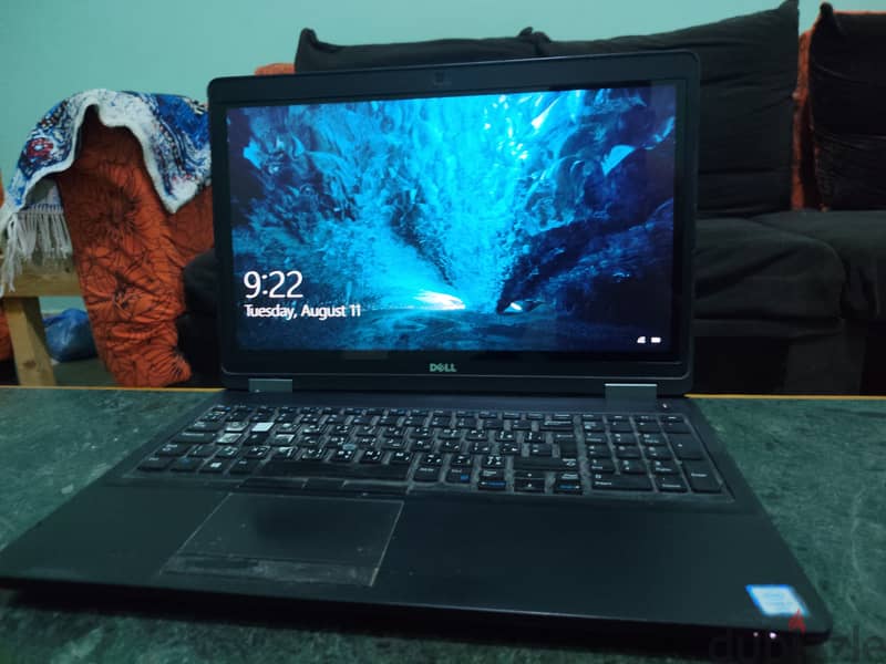 Dell Latitude E5570 3