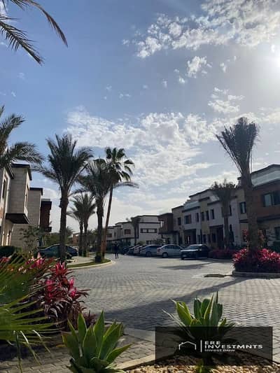 Finished Town House for sale at prime location, under market price in Azzar 2 New Cairo