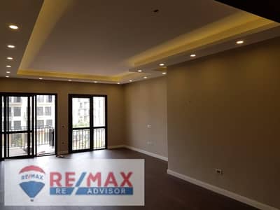شقه للأيجار في كمبوند الكورتيارد - سوديك - بيفرلي هيلز - 3 غرف - نص مفروشه 205م - The Courtyard Compound - SODIC - Beverly Hills