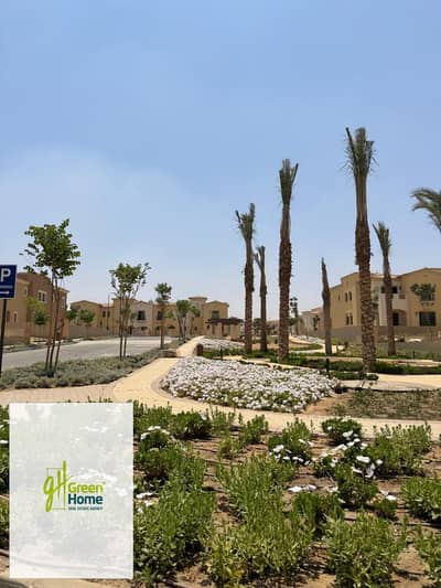 Ready to move   Fully finished Town House middle for sale in City Gate New Cairo