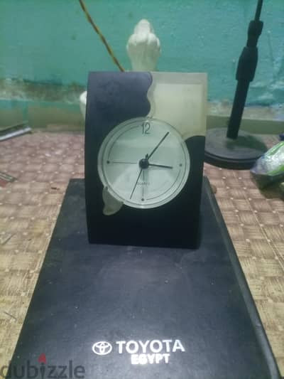 ساعه كوارتز اصليه