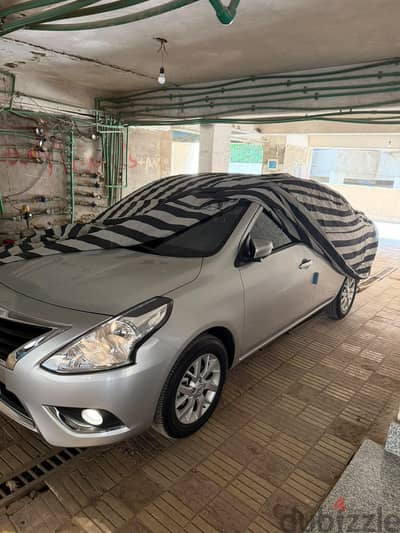 Nissan sunny 2000 كيلو super salon