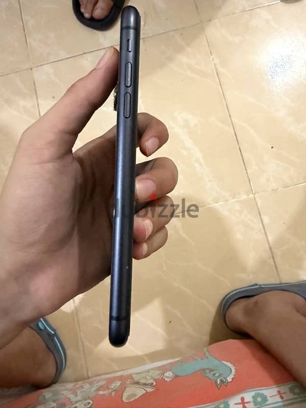 IPhone 11 3