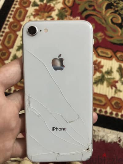 آبل - آيفون 8