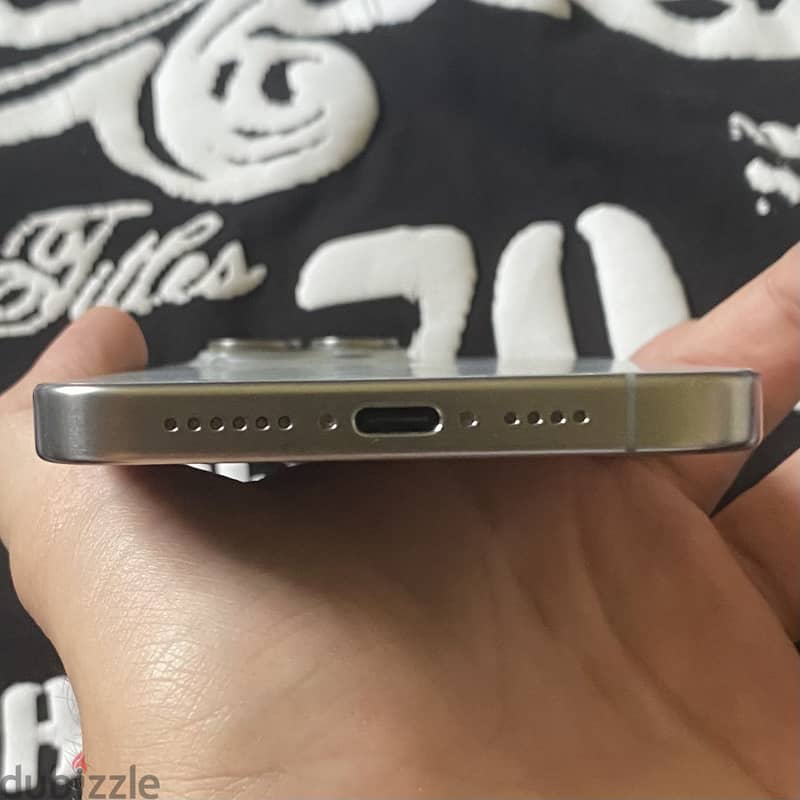 IPhone 15 Pro Max 256gb 4