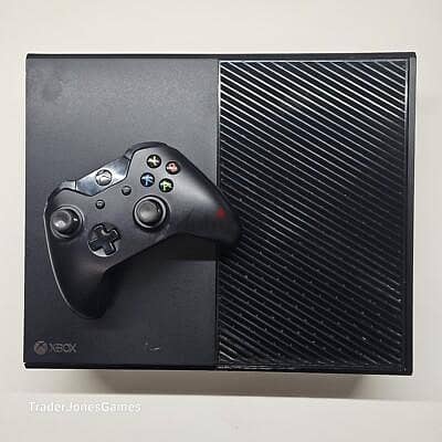 Xbox One 1TB بحالة ممتازة