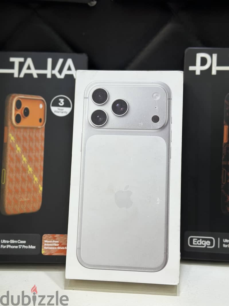 Apple - iPhone 17 Pro Max 1
