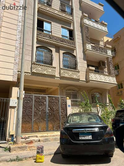 شقه للبيع علي مساحه دور كامل في جاردنيا هايتس 1 التجمع الخامس NEW CAIRO