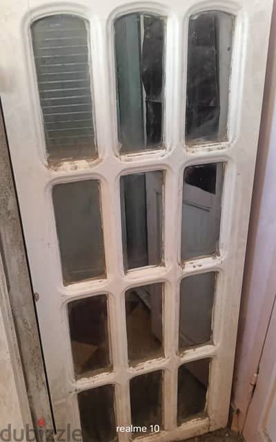 شبابيك كبيرة تقيلة زجاج