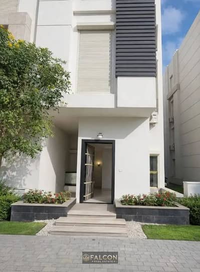 شقه تشطيب كامل سوبر لوكس  في كمبوند الجار شيراتون علي طريق السويس امام بوابه 4 مدينتي دقائق علي التجمع و الرحاب Aljar Elshorok