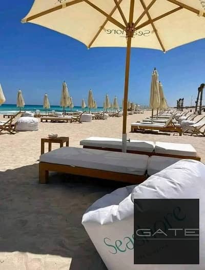 Ground-floor chalet with a garden for sale at Seashore, North Coast; prime location directly overlooking the lagoon, with super-lux finishing.