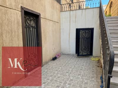 Distinct duplex with a private garden and independent gym for sale in West Arabella | 350m²