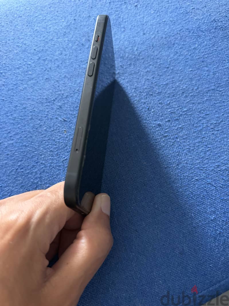 Apple - iPhone 15 2