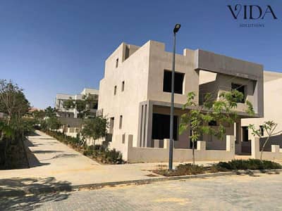 للبيع استاندالون في 6 اكتوبر التوسعات الشمالية كمبوند جراند هايتس برايم لوكيشن و استلام فوري