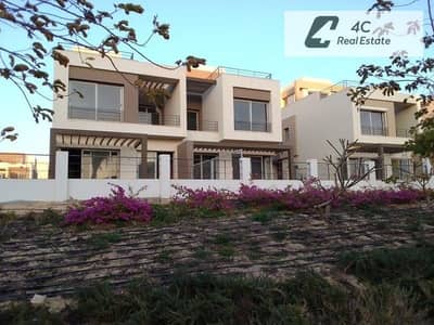 Villa 295m - Resale with lower price in Palm Hills, New Cairo, open view landscape, with a distinctive layout, ready for viewing and handover