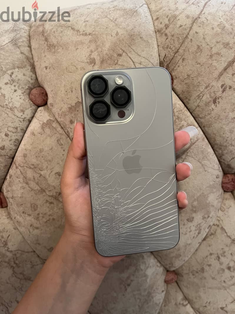 Apple - iPhone 15 Pro Max 2