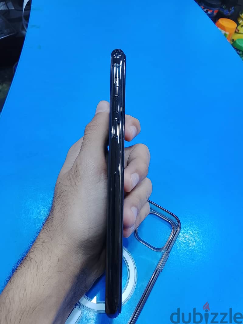 Apple - iPhone 11 Pro Max 6