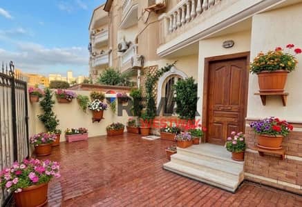 Ground Floor Apartment with a Garden For Rent In Beverly Hills – Sheikh Zayed