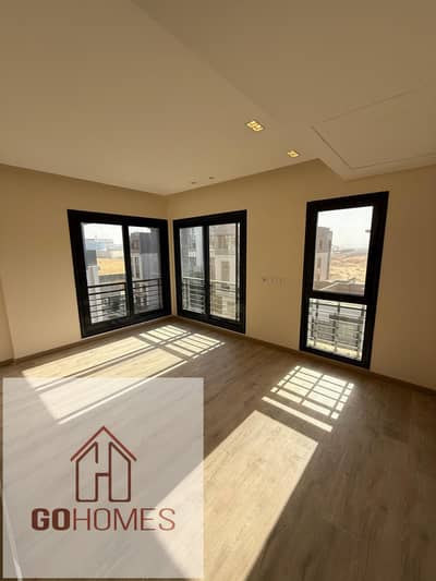 penthouse for rent in trio new cairo 160+45 roof
