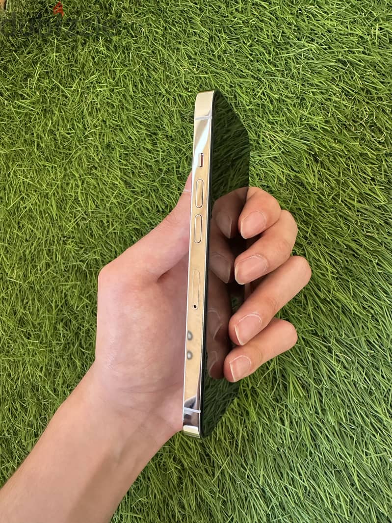 iPhone 13 Pro 256 zeroo 4