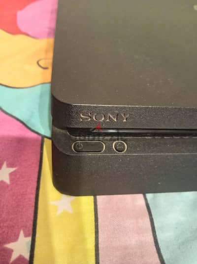 playstation 4 slim