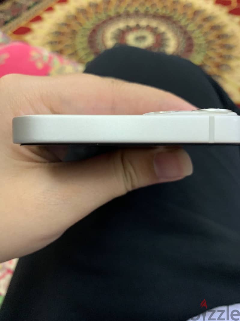 Apple - iPhone 13 5