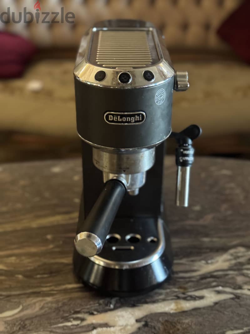 Delonghi coffee machine 3