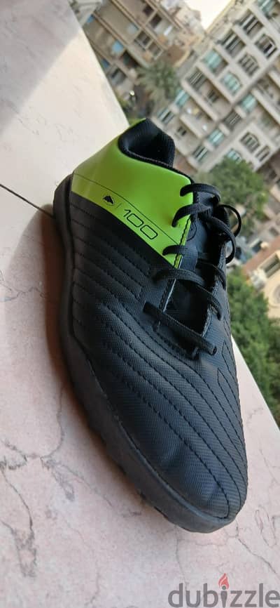 جزمه كوره ترتان خماسي KIPSTA اصليه من DECATHLON