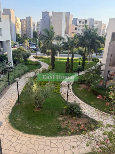 Apartment for rent in Madinaty B8 | 245 meters | 3 rooms | Garden view | First occupancy