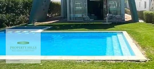 Independent villa with immediate delivery in the most upscale and distinctive villages of the coast. Spacious area next to La Vista and Lasirina, and the Dabaa road.