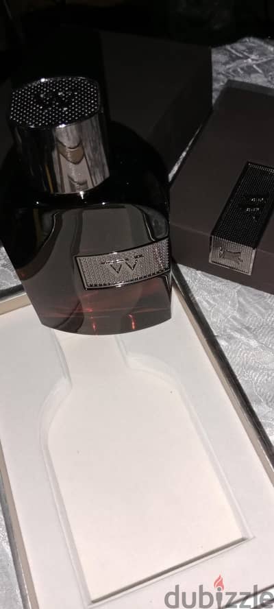 عطر w . العربيه للعود