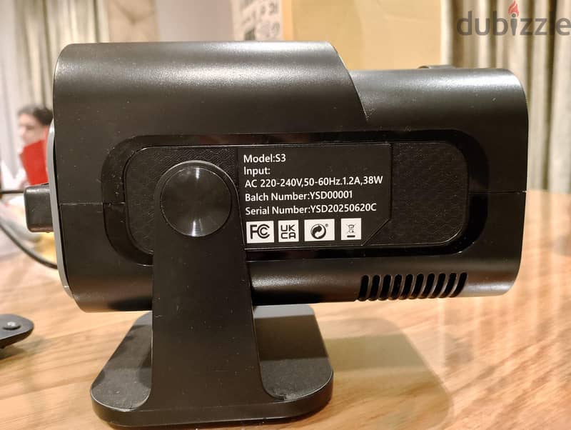 projector: shenzhen xingda S3 4