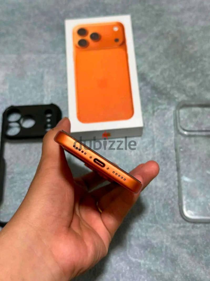 Apple - iPhone 17 Pro 5