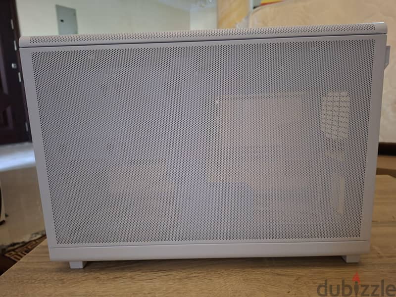 Lian li a3 case+ lian li vertical gpu mount pcie 4.0 2