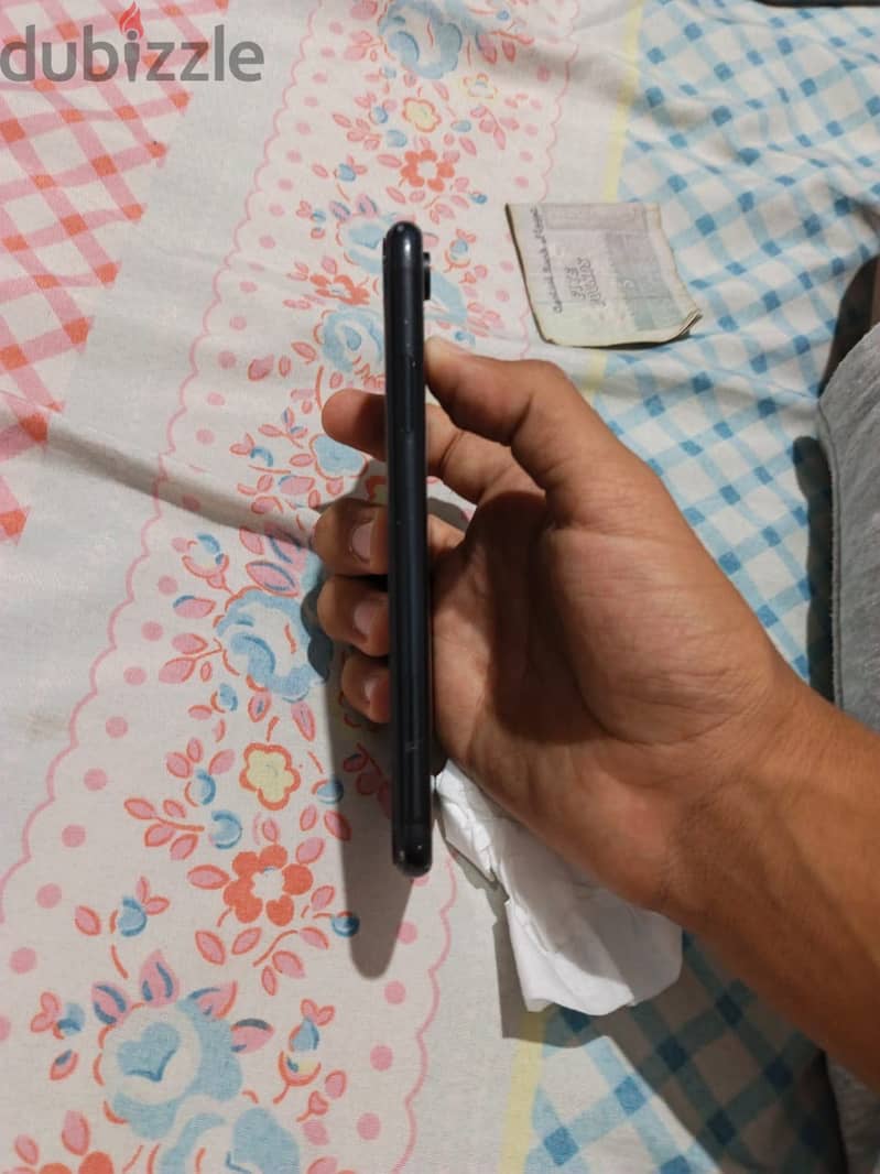 Apple - iPhone XR 2