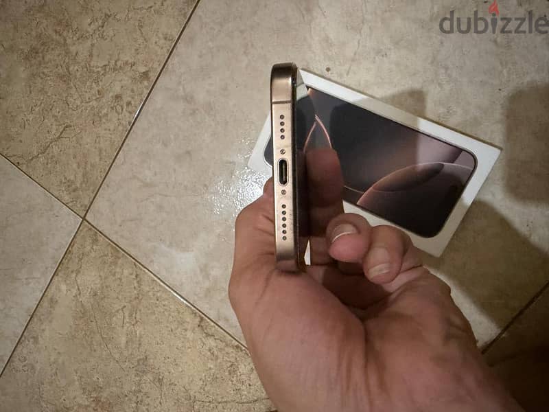 Apple - iPhone 16 Pro Max 1