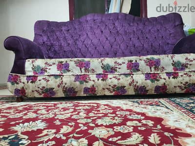 كنبه و اربع كراسي