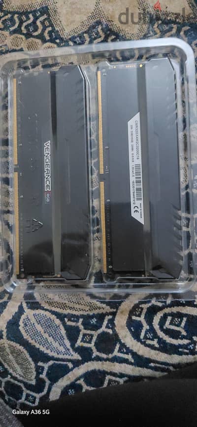 للبيع فقط Corsair Vengeance RGB 2x16 3200MHz