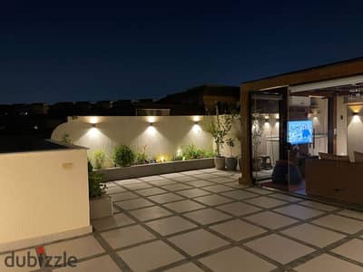 Penthouse for sale finished with furniture and air conditioning superlux