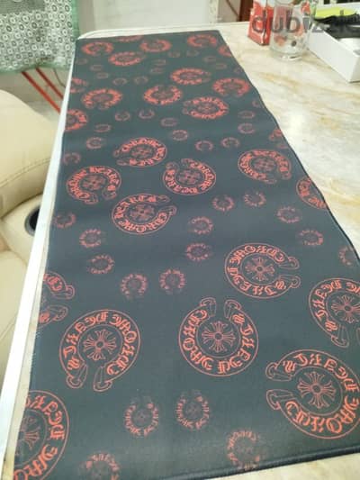 Gaming mouse pad