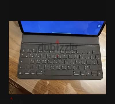 12.9” apple smart folio keyboard (6th generation)