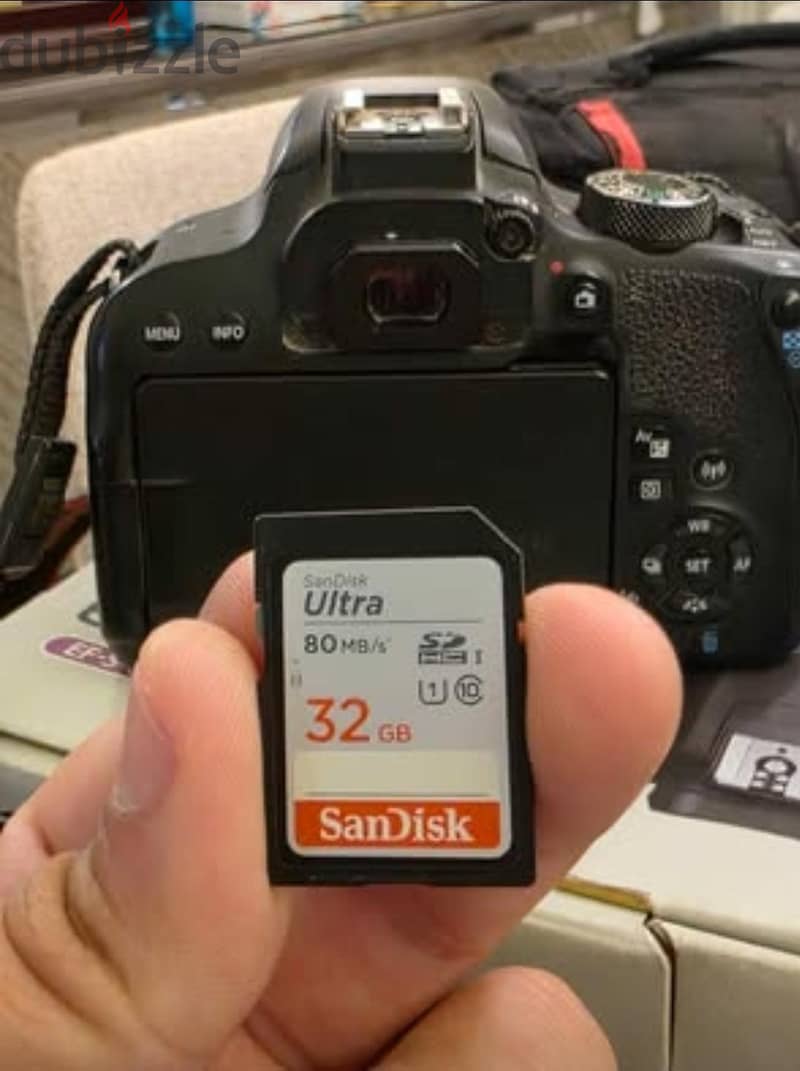 Canon EOS 800D 4