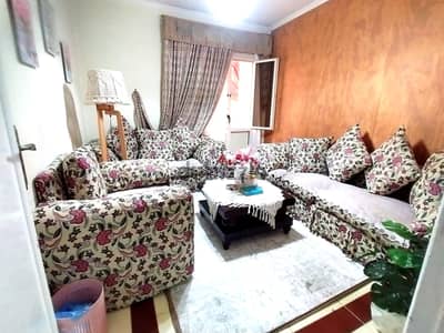 شقة للبيع بزيزينيا بجوار قصر المحافظ ومتحف المجوهرات