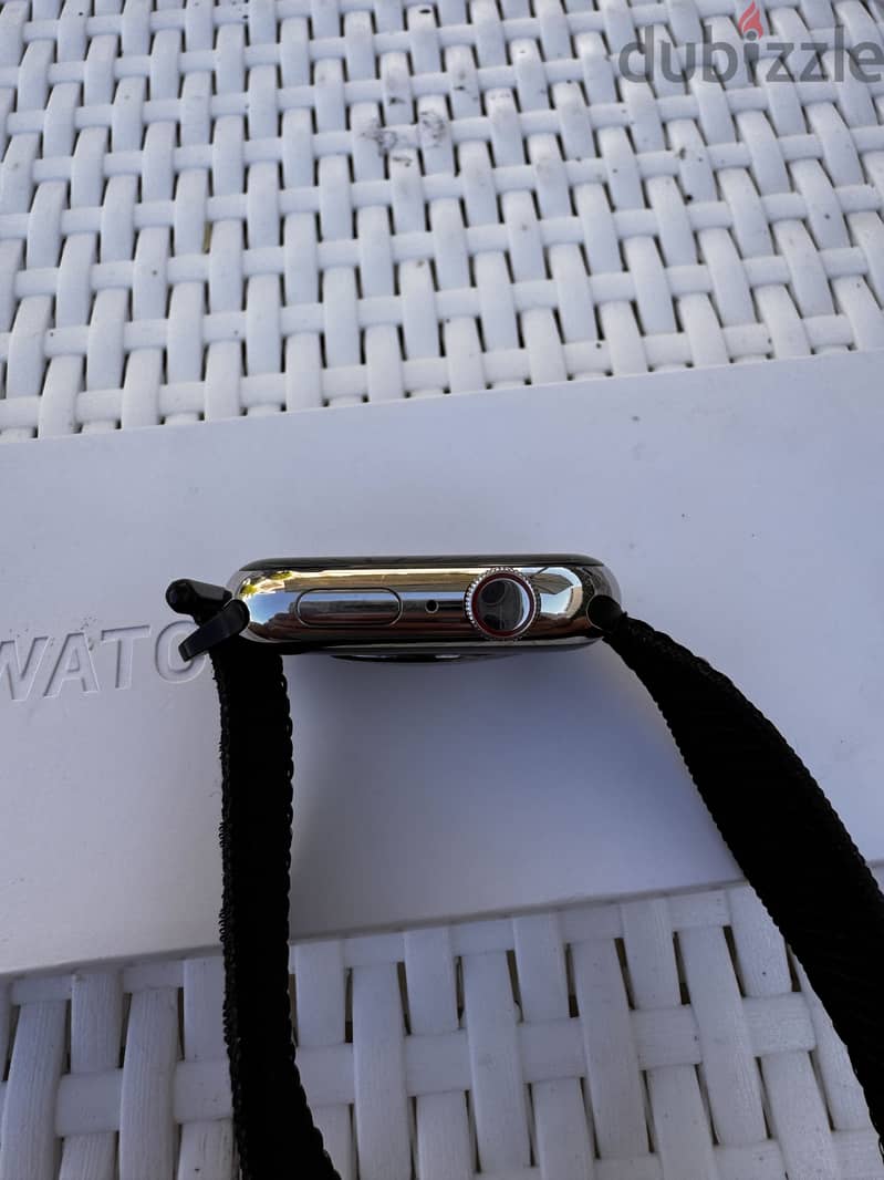 Appe Watch series 7 4