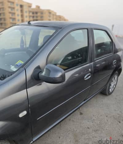 Renault Logan 2010